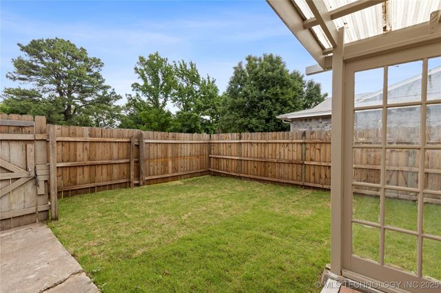 502 E D Street, Jenks, OK 74037