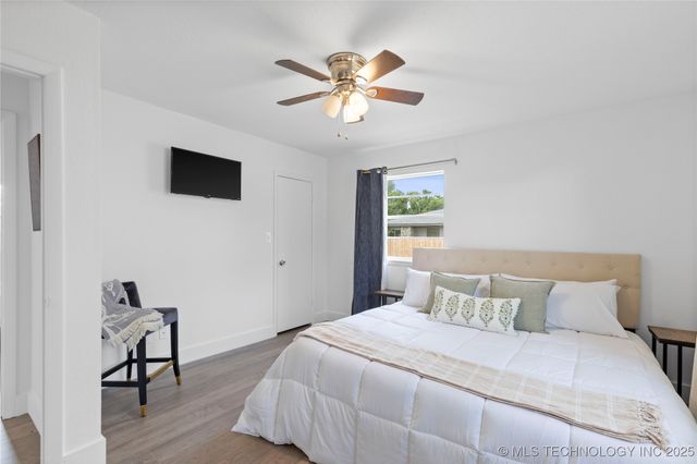 502 E D Street, Jenks, OK 74037