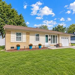 1031 Maple Lane, Elk Grove Village, IL 60007