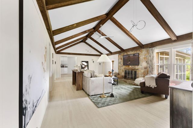 1062 Dominion Drive, Hanahan, SC 29410