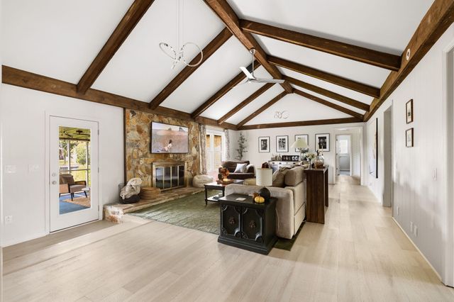 1062 Dominion Drive, Hanahan, SC 29410