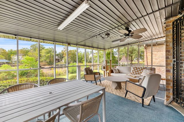 1062 Dominion Drive, Hanahan, SC 29410