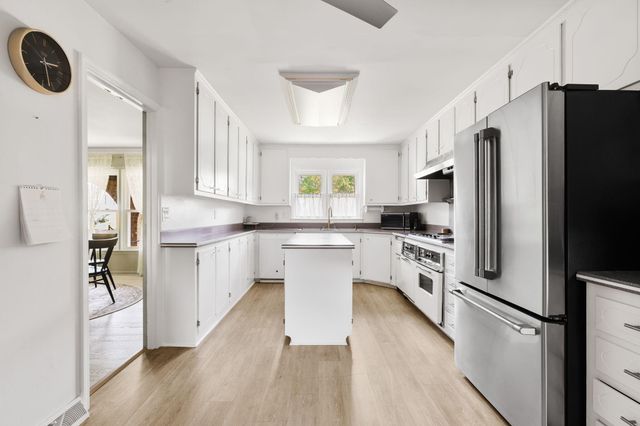 1062 Dominion Drive, Hanahan, SC 29410