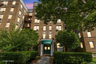 84-55 Daniels Street 2K, Briarwood, NY 11435