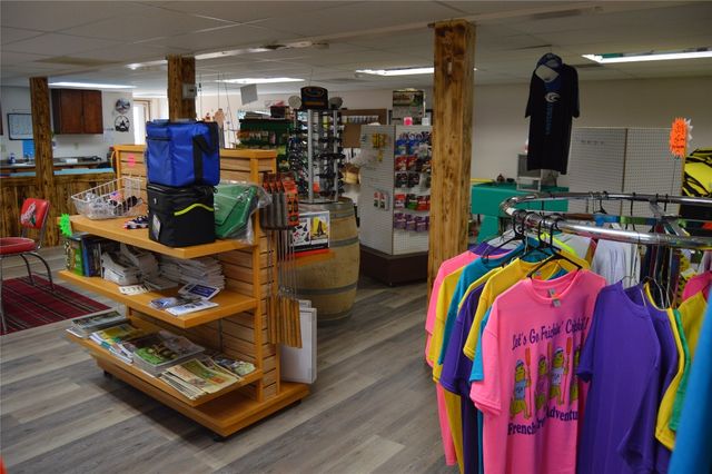 330 MCCLELLAN Street, Cambridge Springs, PA 16403