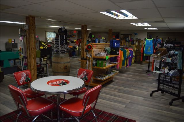 330 MCCLELLAN Street, Cambridge Springs, PA 16403