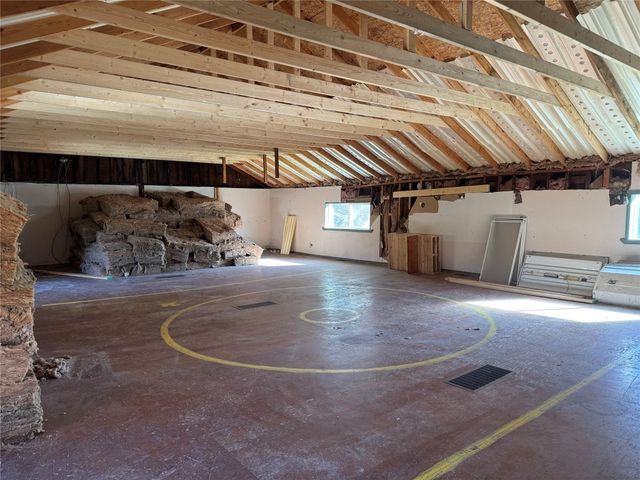 330 MCCLELLAN Street, Cambridge Springs, PA 16403