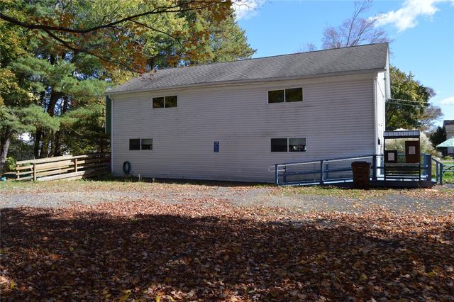 330 MCCLELLAN Street, Cambridge Springs, PA 16403