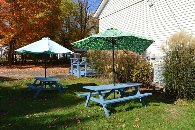 330 MCCLELLAN Street, Cambridge Springs, PA 16403