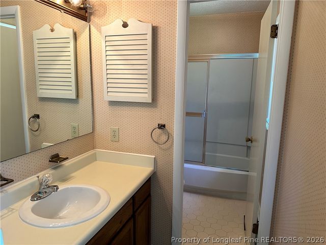 2052 Windlock Drive, Fayetteville, NC 28304