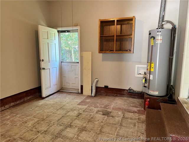 2052 Windlock Drive, Fayetteville, NC 28304