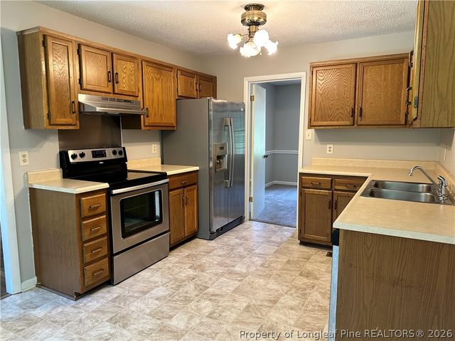 2052 Windlock Drive, Fayetteville, NC 28304