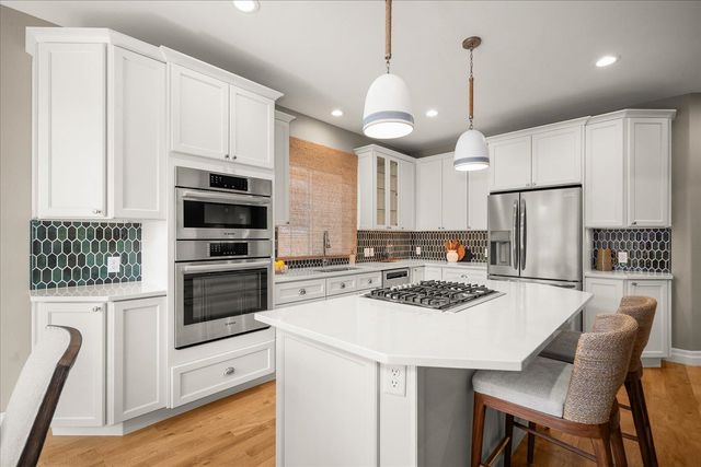 2089 S Parkwood Cir, Spokane, WA 99223