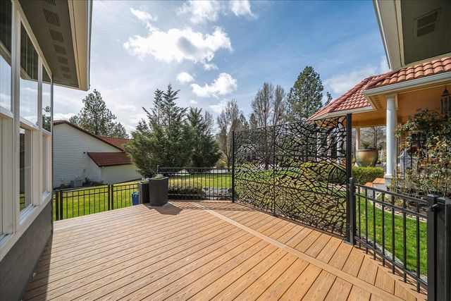 2089 S Parkwood Cir, Spokane, WA 99223