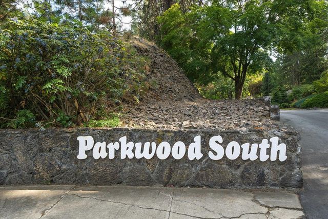 2089 S Parkwood Cir, Spokane, WA 99223