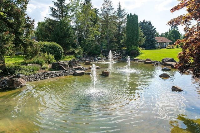 2089 S Parkwood Cir, Spokane, WA 99223