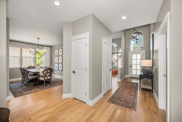 2089 S Parkwood Cir, Spokane, WA 99223