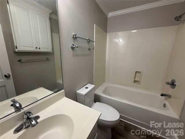 225 Hickory Drive, Mooresville, NC 28115