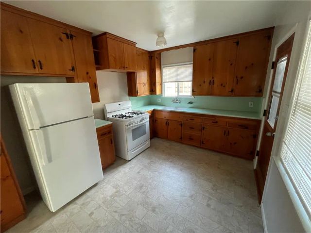 3311 W Alameda E, Burbank, CA 91505