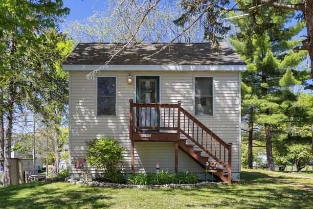 N2473 Greenleaf DRIVE, Lake Geneva, WI 53147