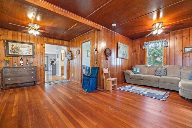 N2473 Greenleaf DRIVE, Lake Geneva, WI 53147