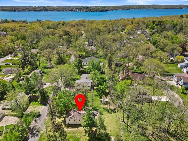 N2473 Greenleaf DRIVE, Lake Geneva, WI 53147