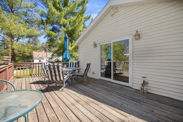 N2473 Greenleaf DRIVE, Lake Geneva, WI 53147