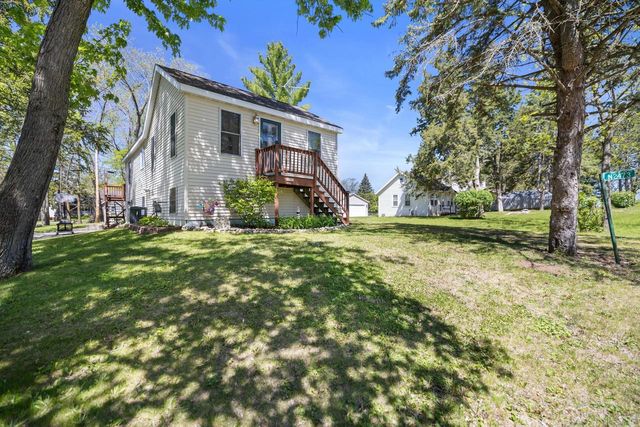 N2473 Greenleaf DRIVE, Lake Geneva, WI 53147