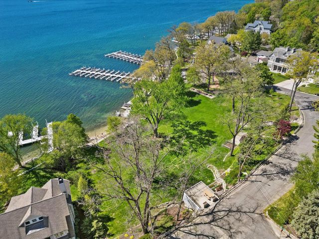 N2473 Greenleaf DRIVE, Lake Geneva, WI 53147