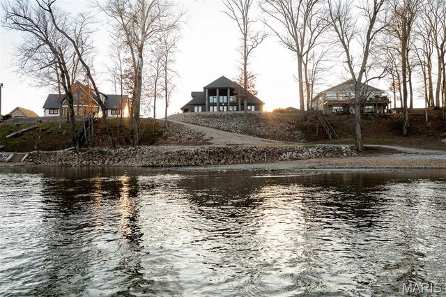 394 Violet Ln, Doniphan, MO 63935