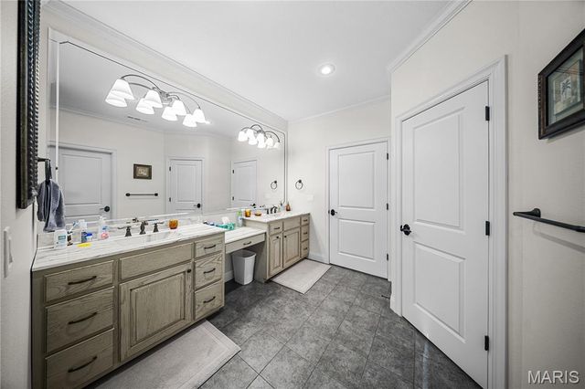 394 Violet Ln, Doniphan, MO 63935