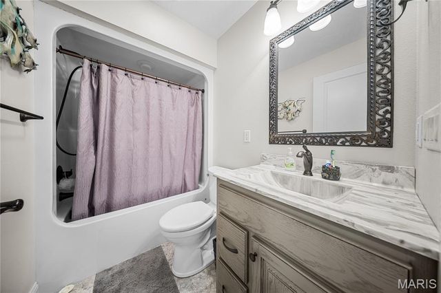 394 Violet Ln, Doniphan, MO 63935