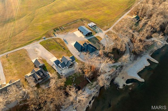 394 Violet Ln, Doniphan, MO 63935