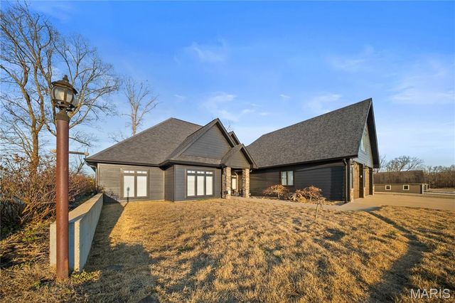 394 Violet Ln, Doniphan, MO 63935