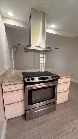 250 SW 7th Street, Dania Beach, FL 33004