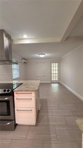 250 SW 7th Street, Dania Beach, FL 33004