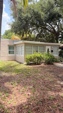 250 SW 7th Street, Dania Beach, FL 33004