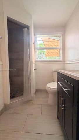 250 SW 7th Street, Dania Beach, FL 33004