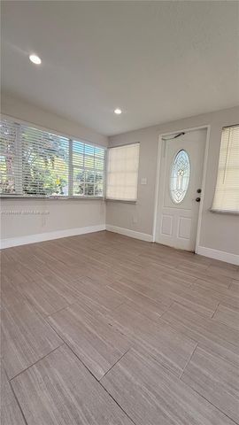 250 SW 7th Street, Dania Beach, FL 33004
