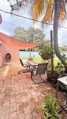 250 SW 7th Street, Dania Beach, FL 33004