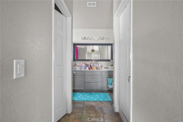 36857 42nd Street East, Palmdale, CA 93552