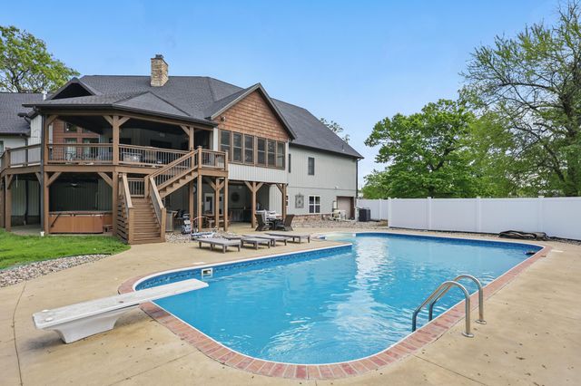 16575 Fir Road, Carthage, MO 64836