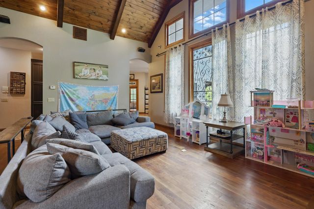 16575 Fir Road, Carthage, MO 64836