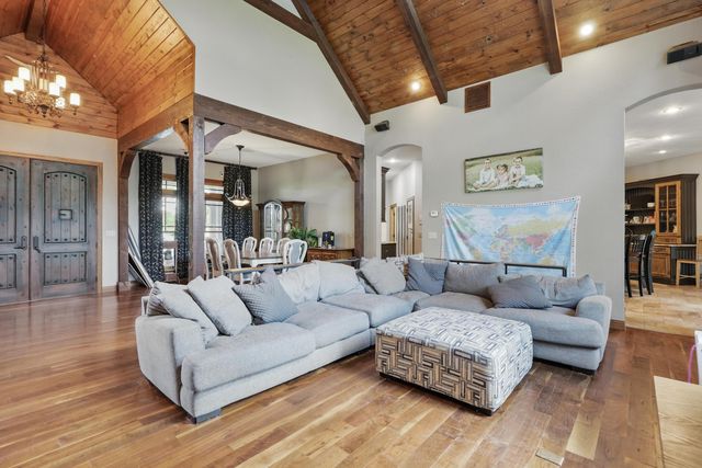 16575 Fir Road, Carthage, MO 64836