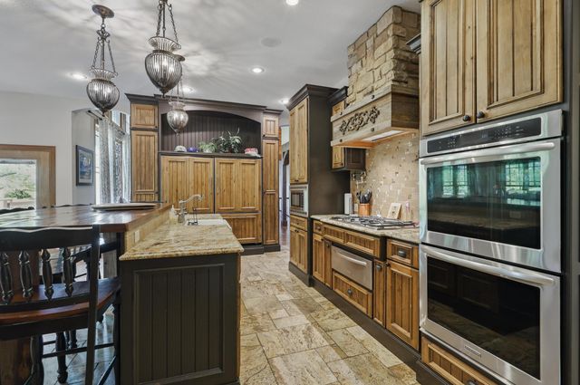 16575 Fir Road, Carthage, MO 64836