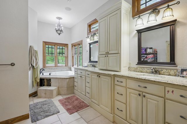 16575 Fir Road, Carthage, MO 64836