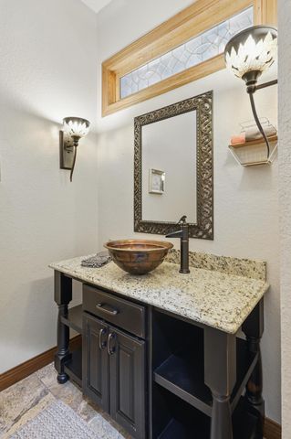 16575 Fir Road, Carthage, MO 64836