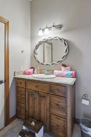 16575 Fir Road, Carthage, MO 64836