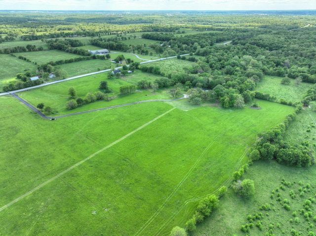 16575 Fir Road, Carthage, MO 64836