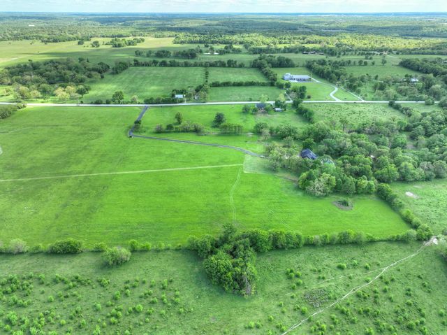 16575 Fir Road, Carthage, MO 64836